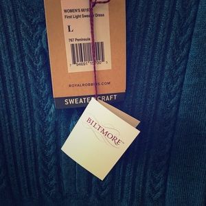 Beautiful brand new knit sweater dress!